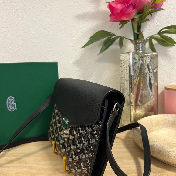 GOYARD Calfskin Chypre Wallet Pouch Black - Picture 3 of 11